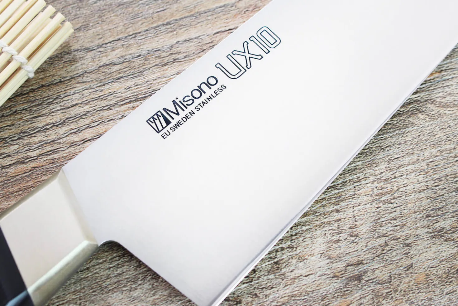 Couteau de chef japonais Misono UX10 30cm