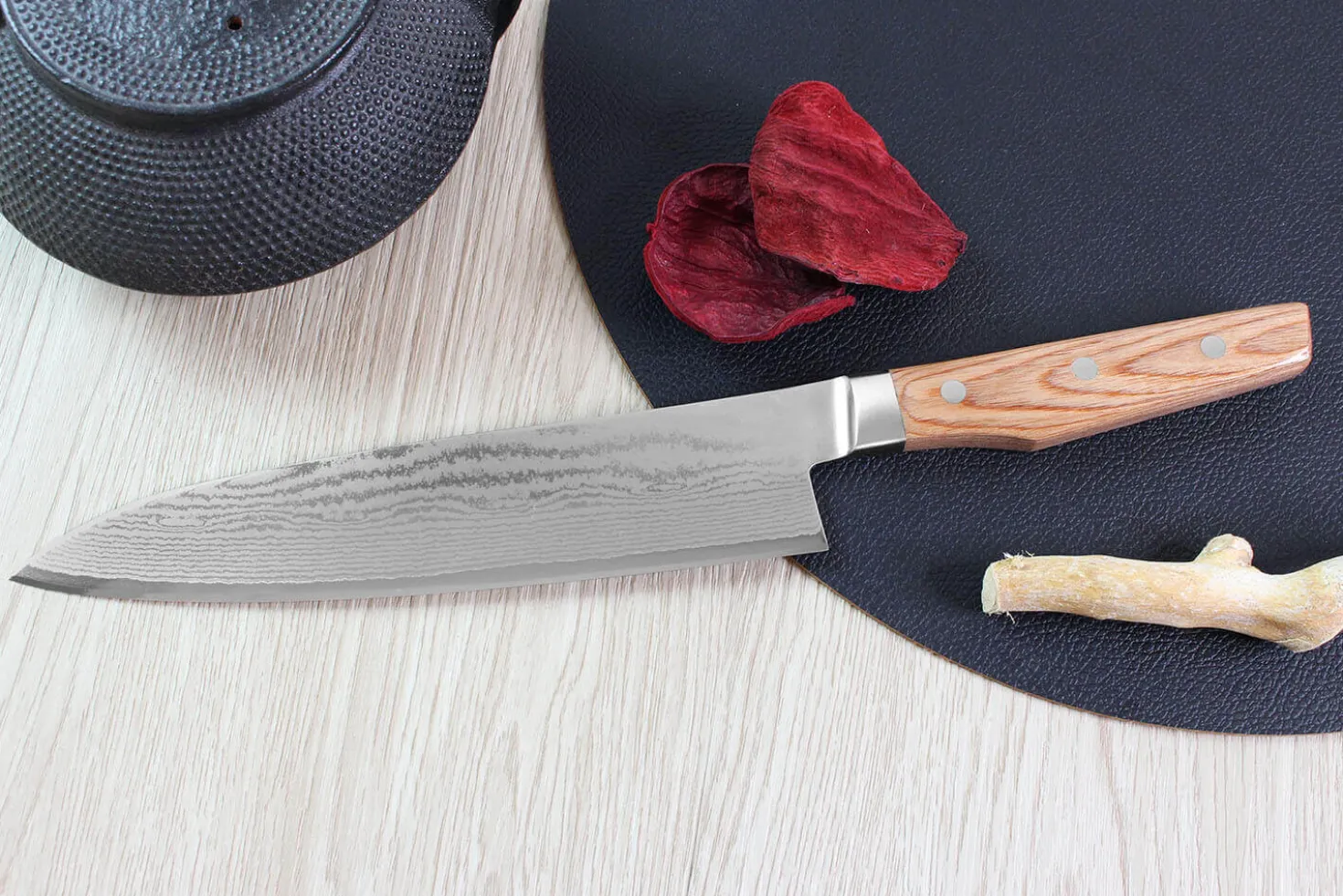 Couteau de chef japonais Shimomura Un-Ryu 21cm damas 33 couches