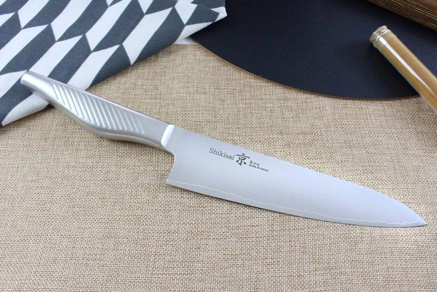 Couteau de chef japonais Shizu Hamono Kyo San Mai tout acier