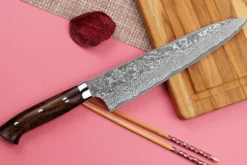 Couteau de chef japonais Takeshi Saji R2 Damas Mosaïque 24cm