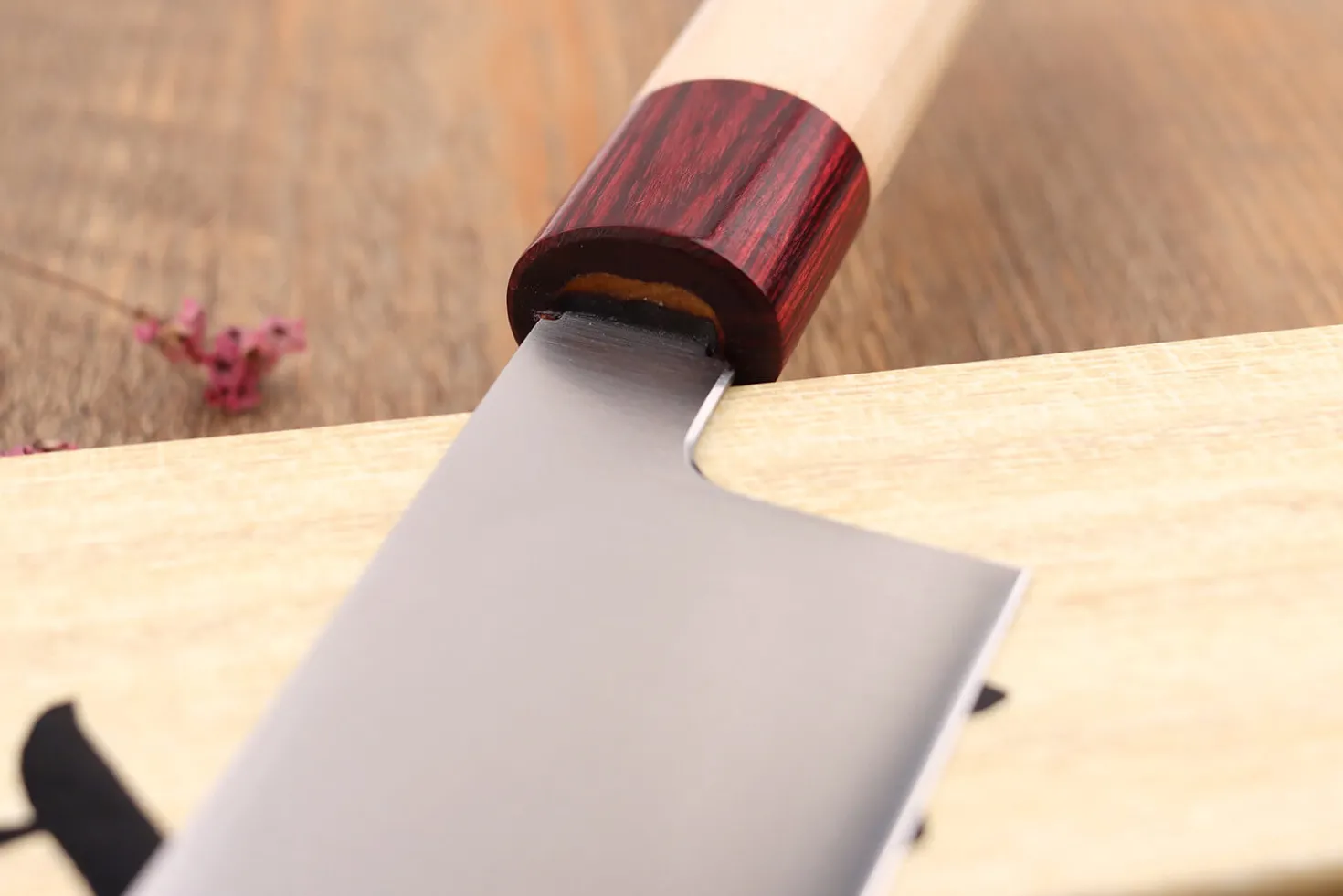 Couteau de chef japonais Tsunehisa VG10 Honoki 21cm