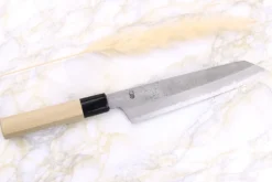 Couteau de chef kiritsuke 21cm japonais artisanal Sakai Kikumori Kikuzuki Rin