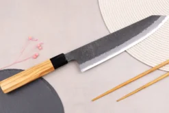 Couteau de chef kiritsuke 24cm japonais artisanal Hinoura Mutsumi Ajikataya Black Nashiji