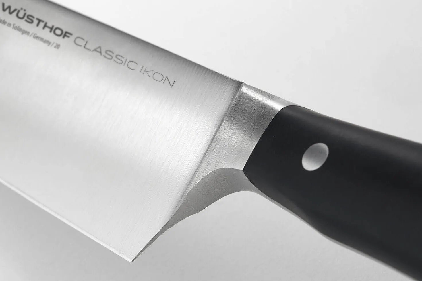 Couteau de chef Wüsthof Classic Ikon forgé 20cm