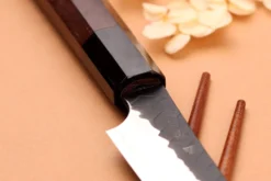 Couteau d'office 9,5cm japonais artisanal Nigara Hamono Black Tsuchime SG2 manche en noyer