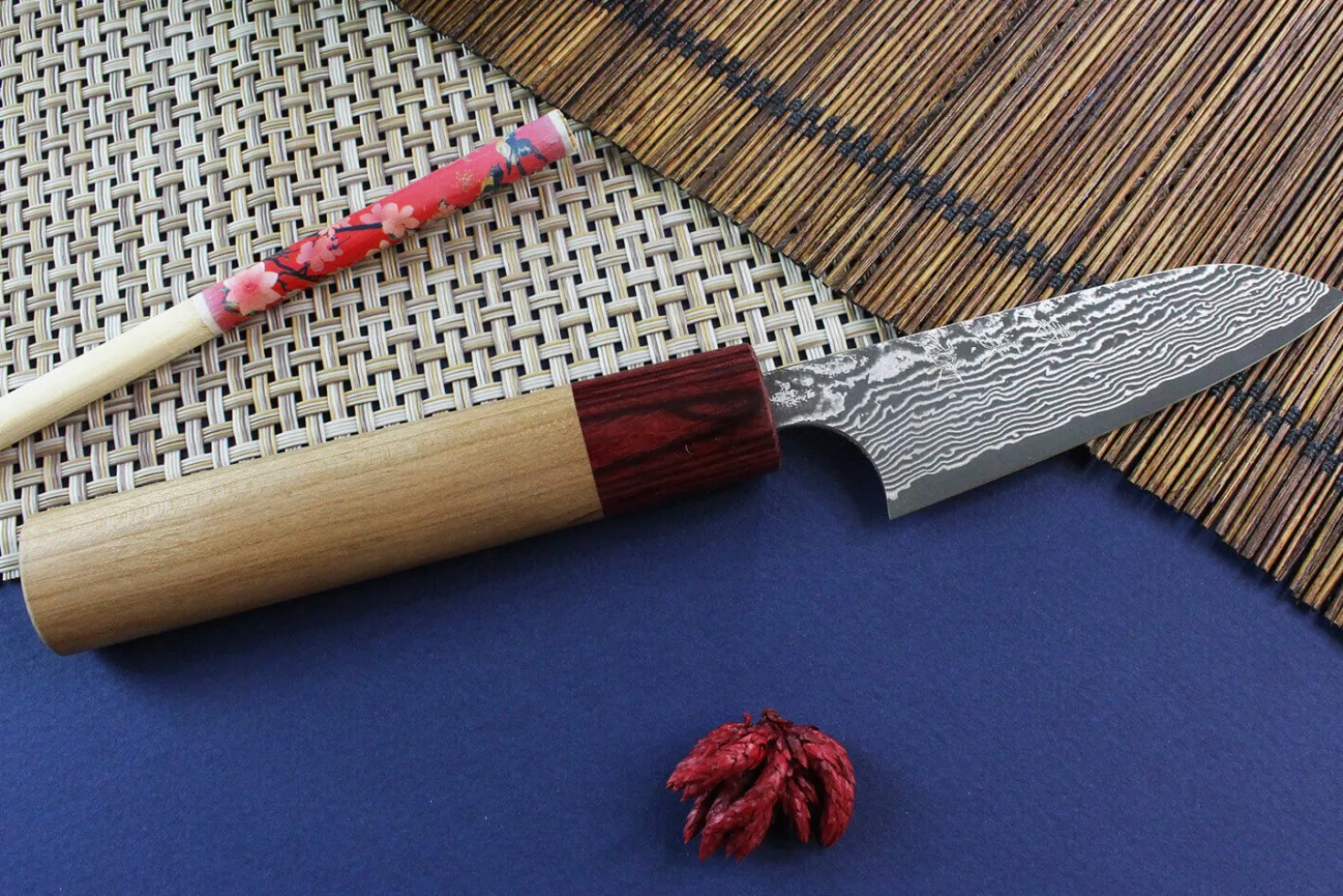 Couteau d'office japonais artisanal Yoshimi Kato 8,5cm VG10 Nickel Damascus cerisier