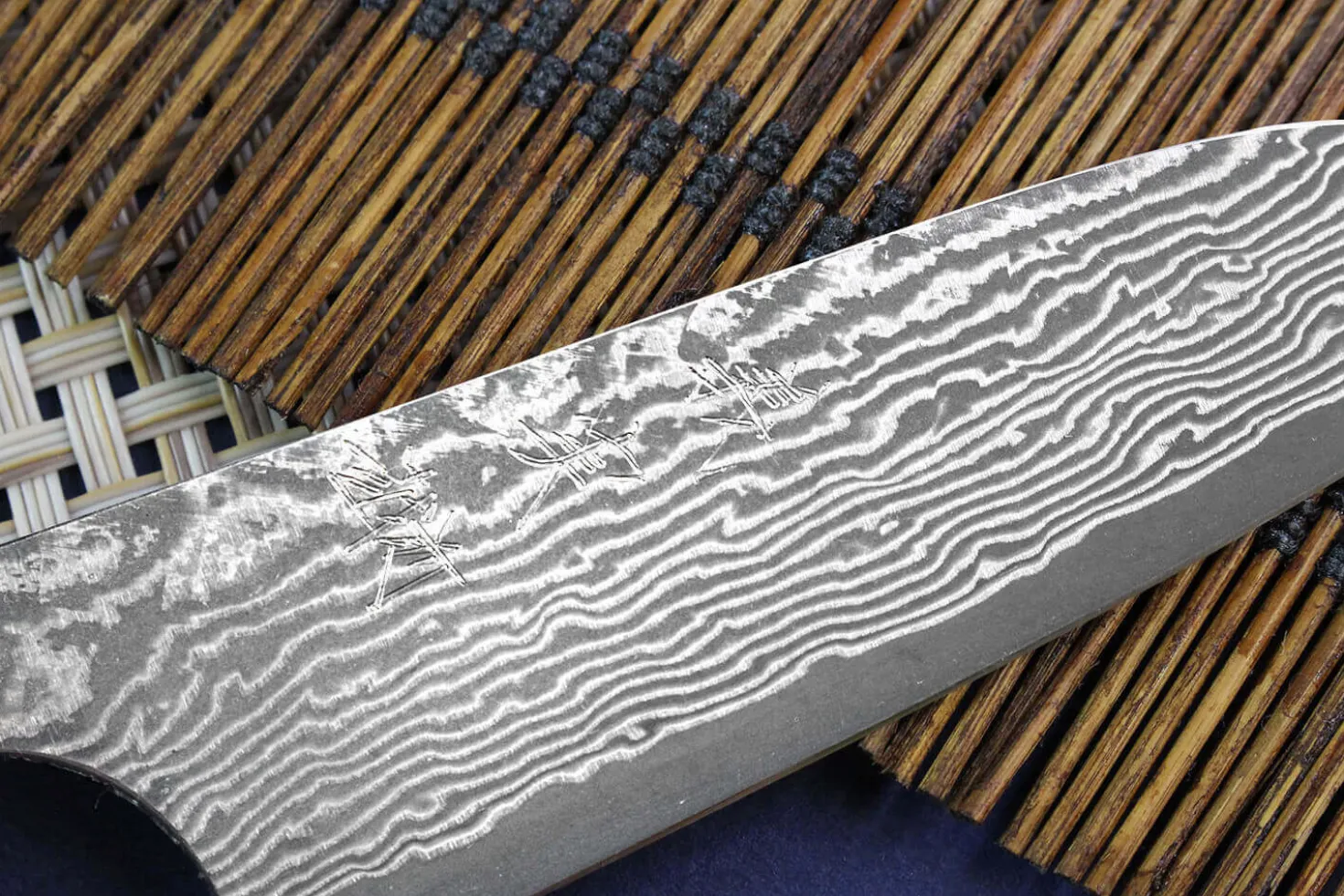 Couteau d'office japonais artisanal Yoshimi Kato 8,5cm VG10 Nickel Damascus cerisier