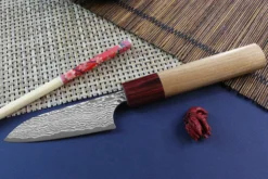 Couteau d'office japonais artisanal Yoshimi Kato 8,5cm VG10 Nickel Damascus cerisier