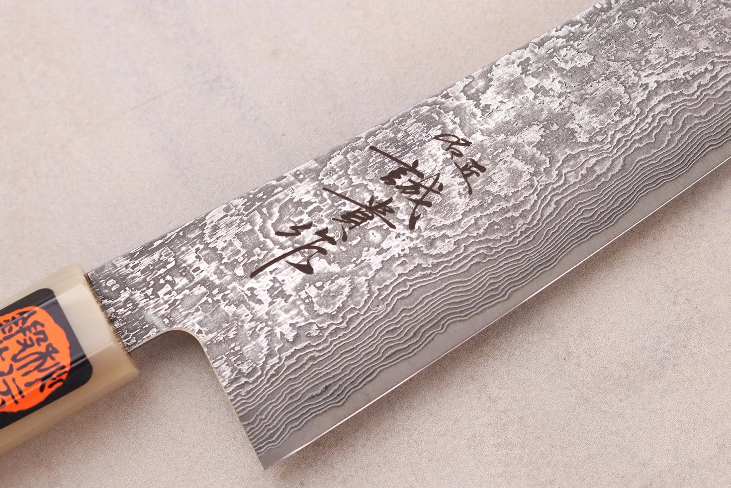 Couteau gyuto 18cm japonais artisanal Tanaka Shigeki SG2 Kurozome Damas ébène