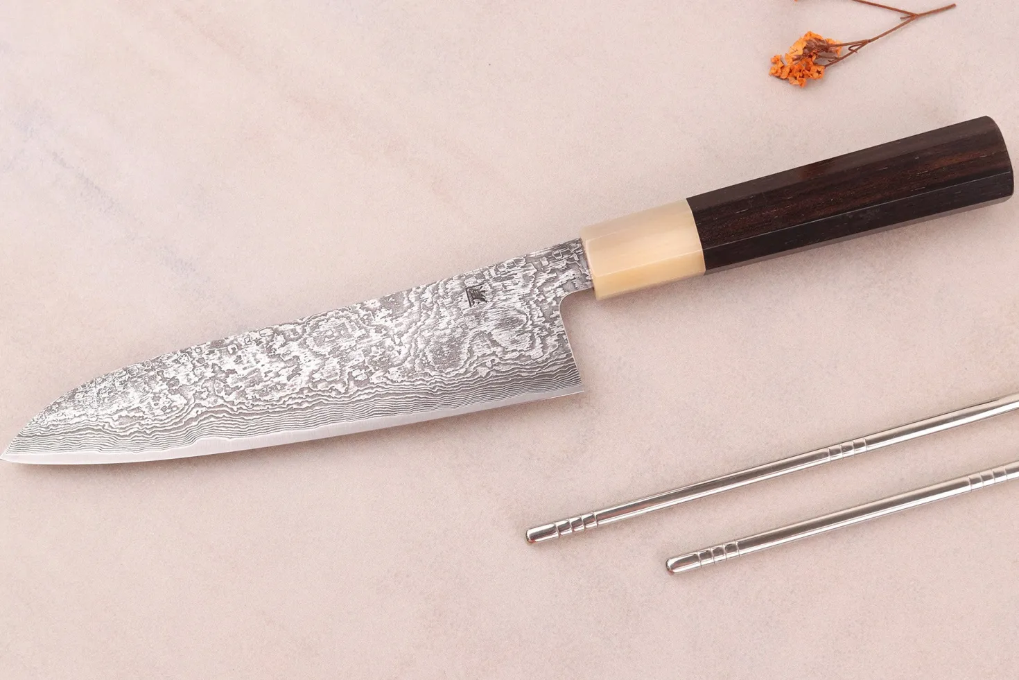 Couteau gyuto 18cm japonais artisanal Tanaka Shigeki SG2 Kurozome Damas ébène