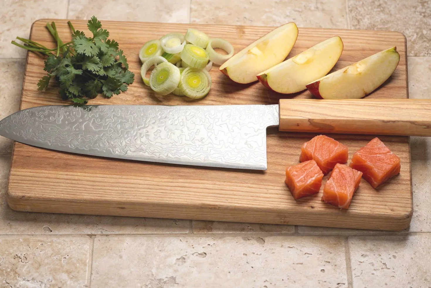 Couteau gyuto 24cm japonais Yuzo Ryuho Damas SG2