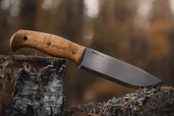 Couteau Helle Nord H670 lame en acier 14,7cm manche en bouleau frisé + étui en cuir