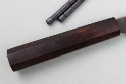 Couteau kiritsuke 24cm japonais artisanal Hatsukokoro Yorokobi Kurouchi Damas