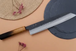 Couteau kiritsuke 24cm japonais artisanal Yuzo Black AS chêne brûlé