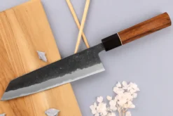 Couteau kiritsuke 21cm japonais artisanal Yuzo Black Nashiji