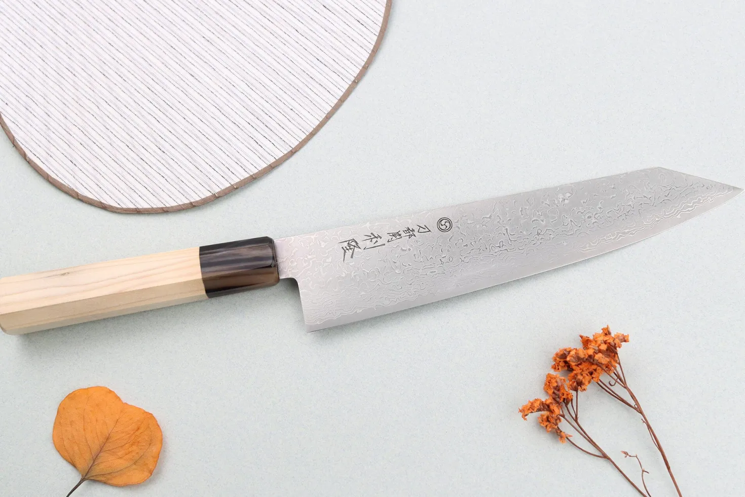 Couteau kiritsuke 21cm japonais artisanal Toshitaka Suminagashi SG2 Damas