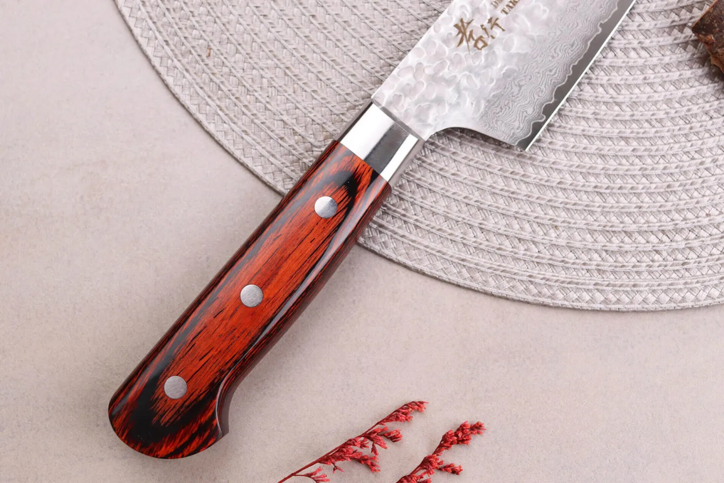 Couteau kiritsuke japonais 19cm Sakai Takayuki Damascus Western 33 couches