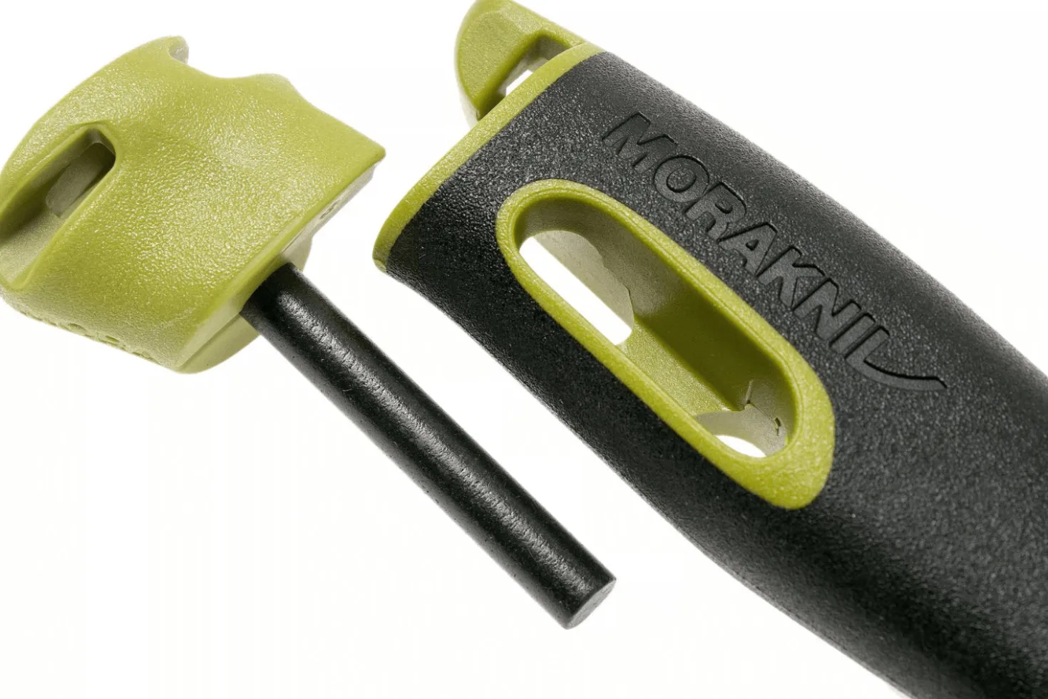 Couteau Mora Companion Spark 13570 lame inox 10,4cm manche caoutchouc vert avec pierre à feu + étui