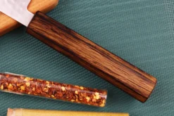 Couteau nakiri 16,5cm japonais artisanal Masutani martelé manche en chêne
