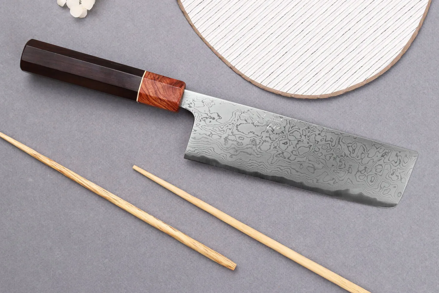 Couteau nakiri 16,5cm japonais artisanal Toshihiro Wakui Aogami 2 damas laminé