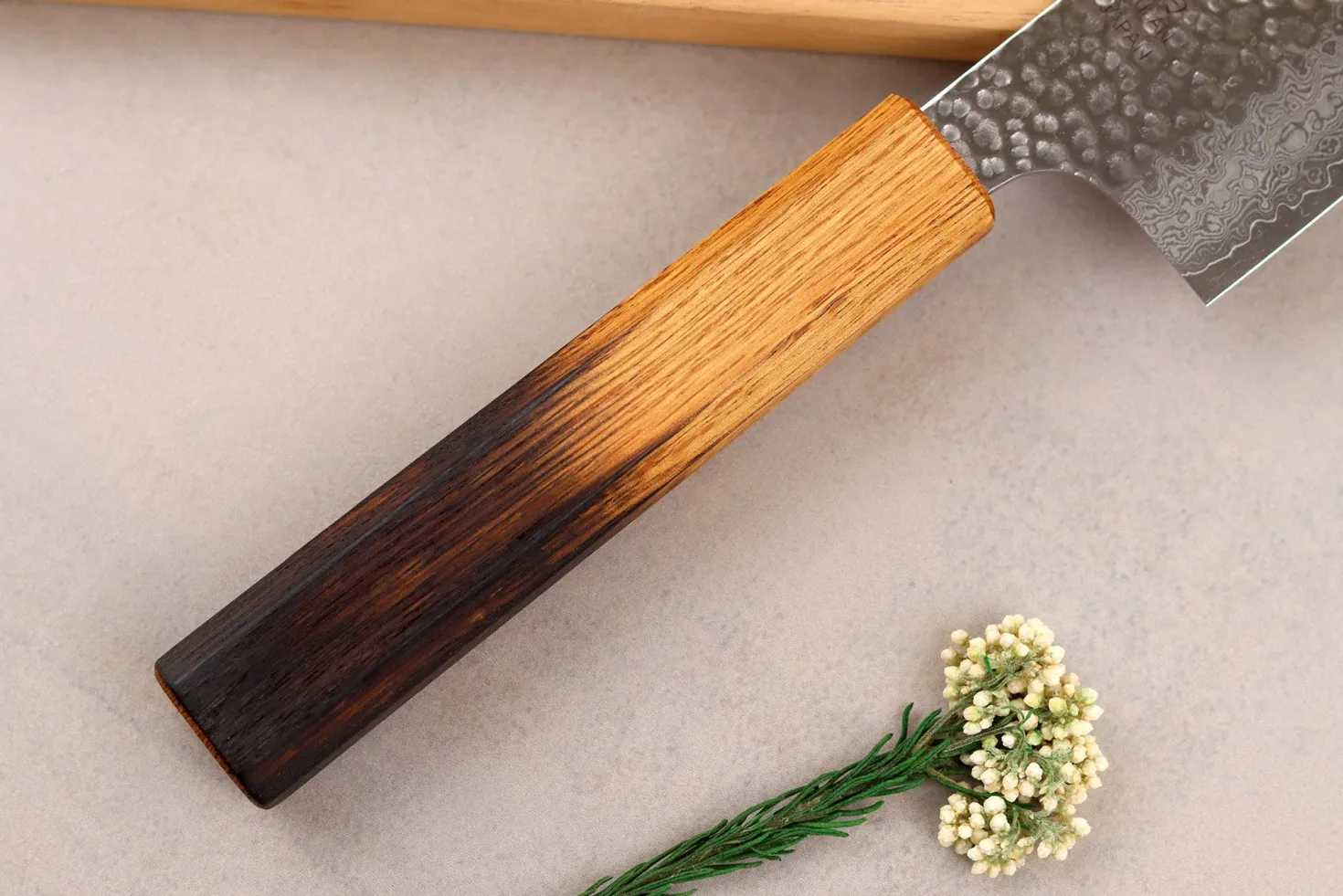 Couteau nakiri 17cm japonais artisanal Wusaki Yaketa VG10 damas chêne brûlé