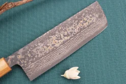 Couteau nakiri japonais artisanal Takeshi Saji VG10 Gold 16,5cm