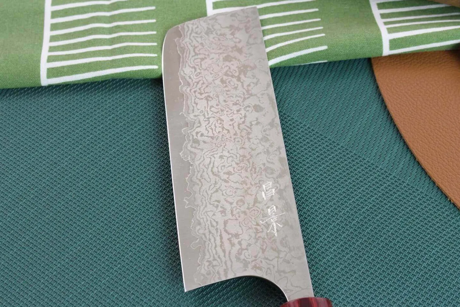 Couteau nakiri japonais artisanal Masakage Kiri 16.5cm damas 49 couches