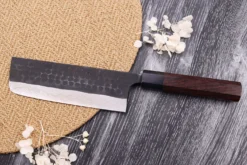 Couteau nakiri japonais artisanal Nao Yamamoto Damas AS brut de forge 16,5cm