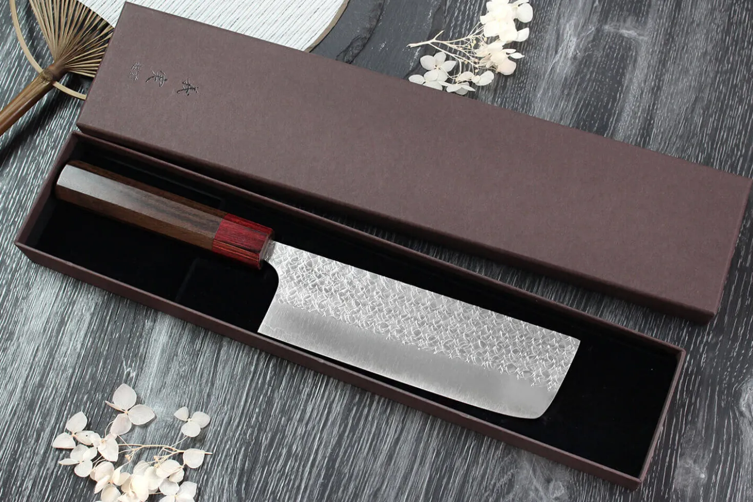 Couteau nakiri japonais artisanal Yoshimi Kato Minamo SG2 Tsuchime 16cm