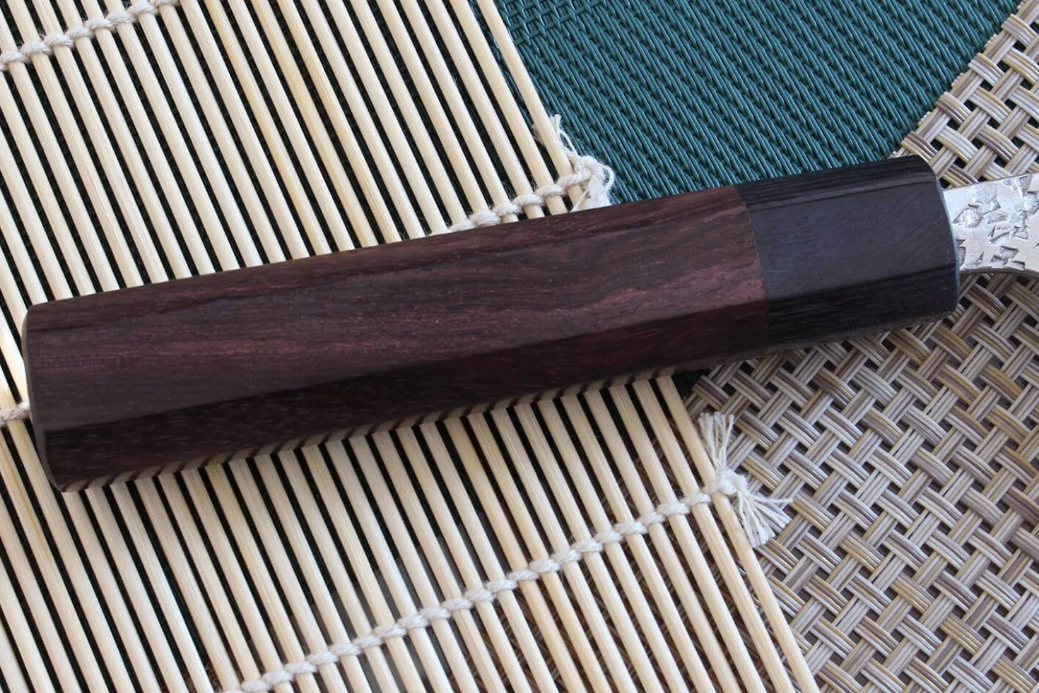 Couteau nakiri japonais artisanal martelé Yu Kurosaki Shizuku 16.5cm acier SG2