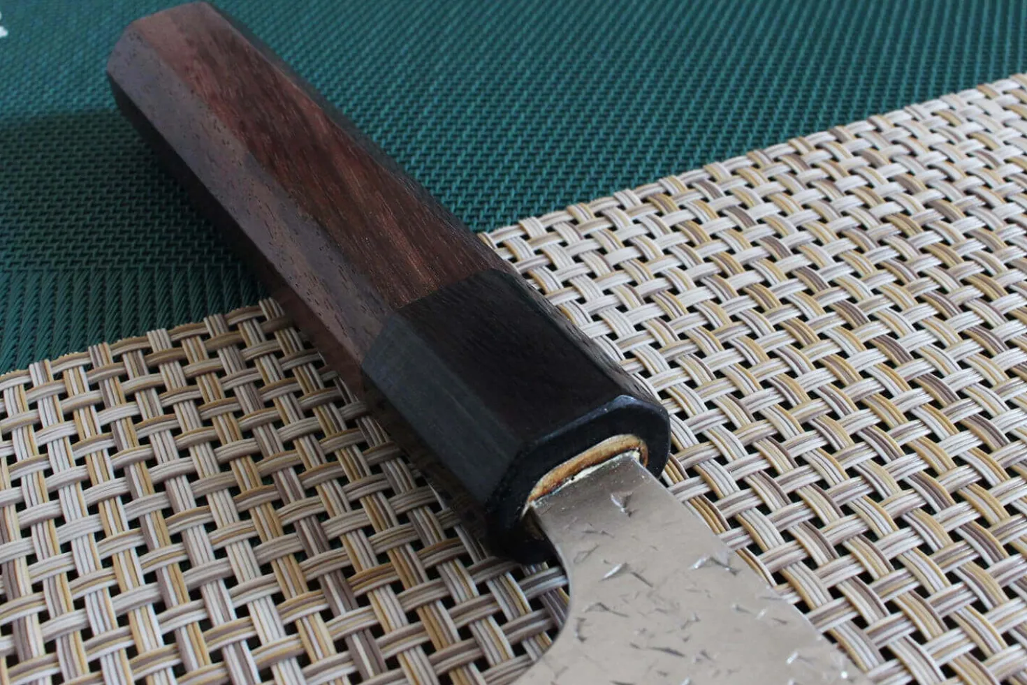 Couteau nakiri japonais artisanal martelé Yu Kurosaki Shizuku 16.5cm acier SG2