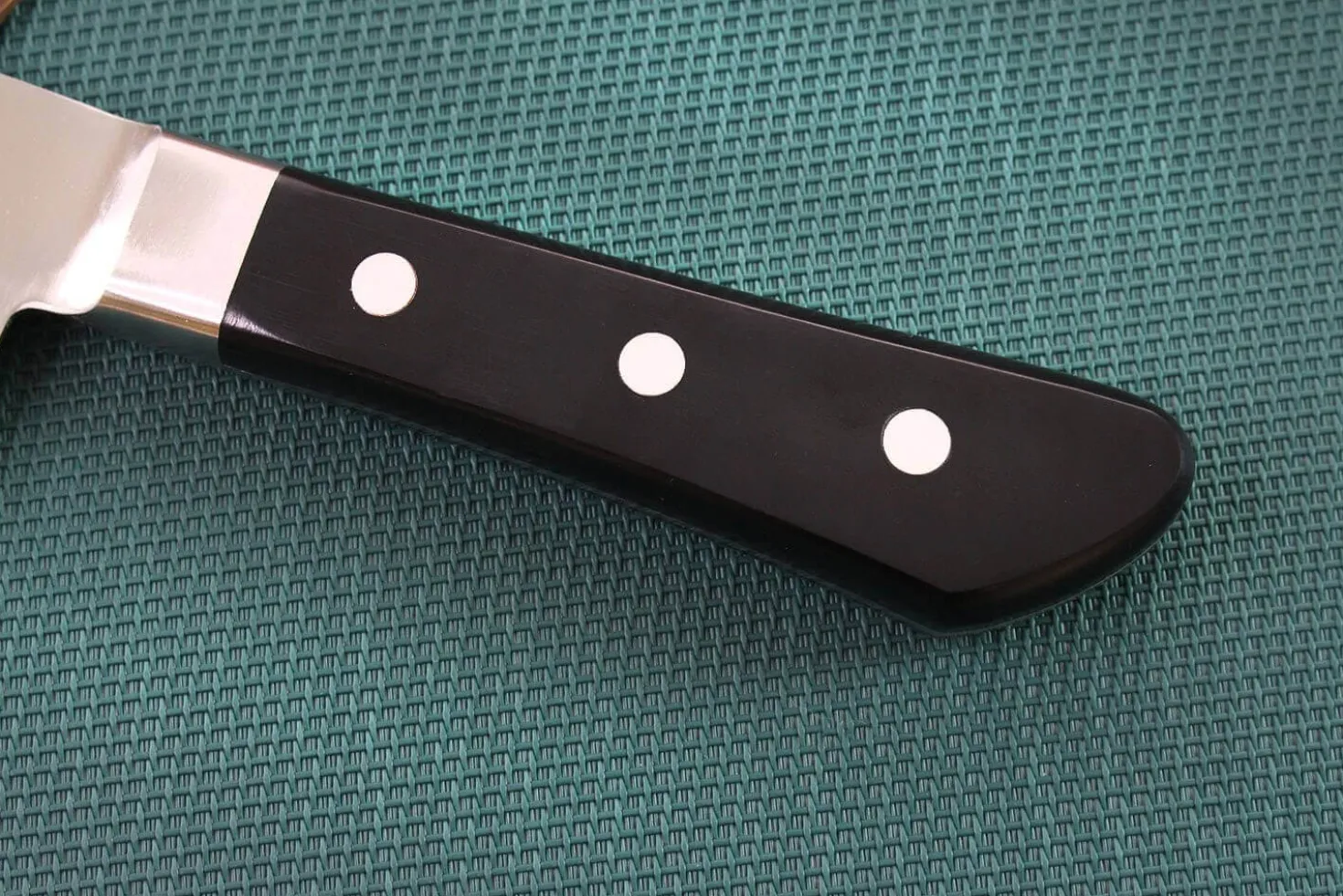 Couteau nakiri japonais MAC Professional 17cm