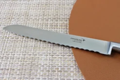 Couteau à pain Idéal Sabatier DEG lame 20cm