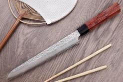 Couteau à pain japonais Kanetsugu Heptagon Uto martelé 21cm