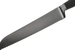 Couteau à pain Wüsthof Performer lame micro dentelée 23cm à revêtement anti-rayures