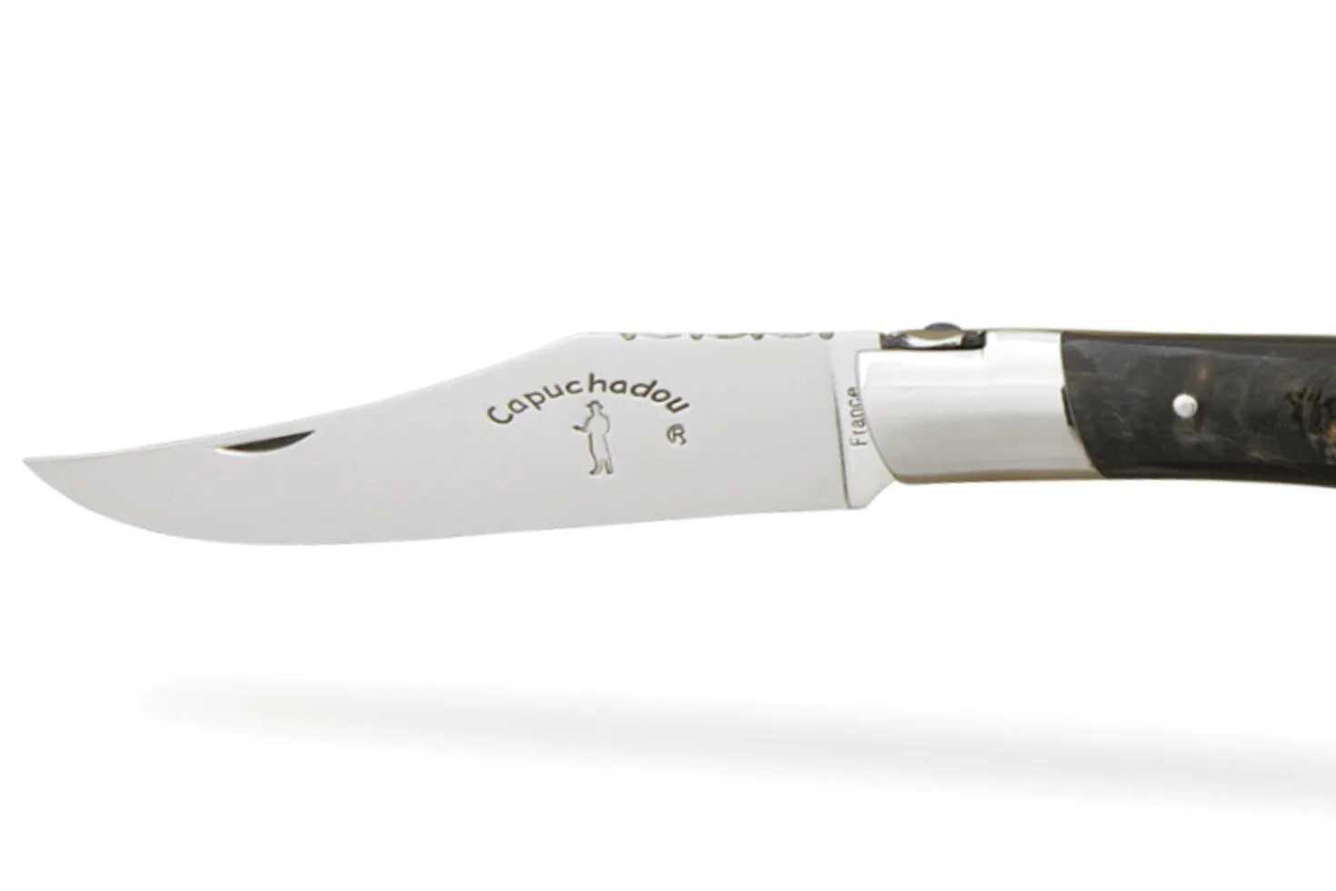 Couteau pliant artisanal Capuchadou acier sandvik manche en corne de buffle 12cm