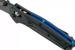Couteau pliant Benchmade Mini Osborne 945BK-1 lame noire tanto manche G10 noir 9,8cm