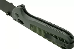 Couteau pliant Benchmade Redoubt 430SBK lame semi-dentelée manche Grivory gris/vert 12cm