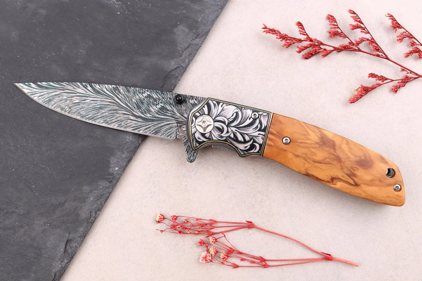 Couteau pliant 9,5cm Kutoyama effet plume manche olivier