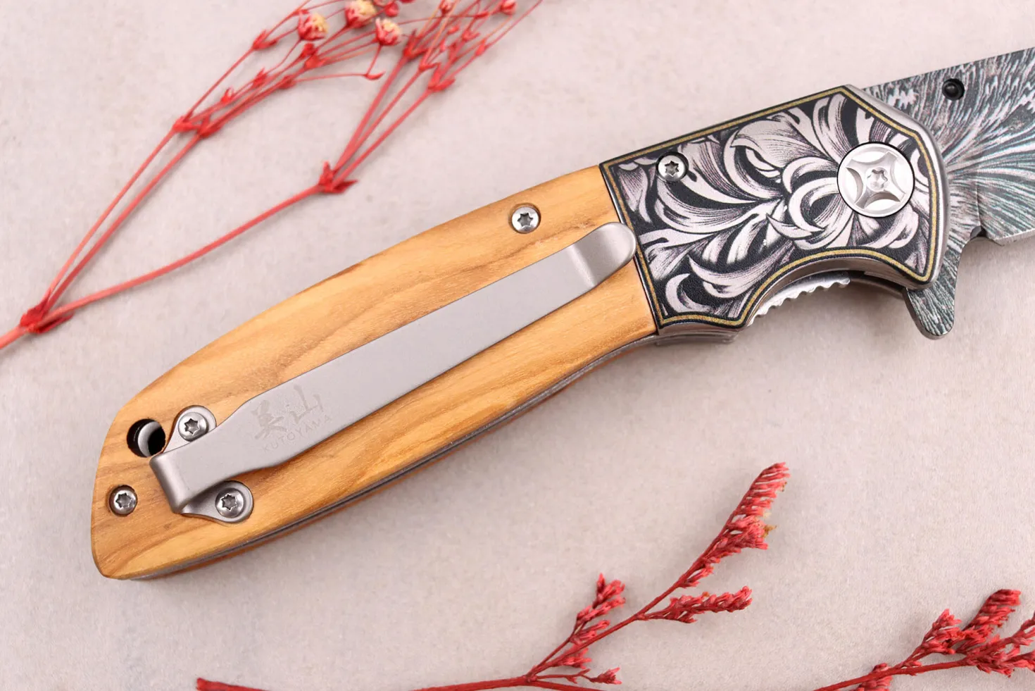 Couteau pliant 9,5cm Kutoyama effet plume manche olivier