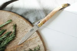Couteau pliant Forge de Laguiole manche en bois d'olivier 11cm mitres en laiton