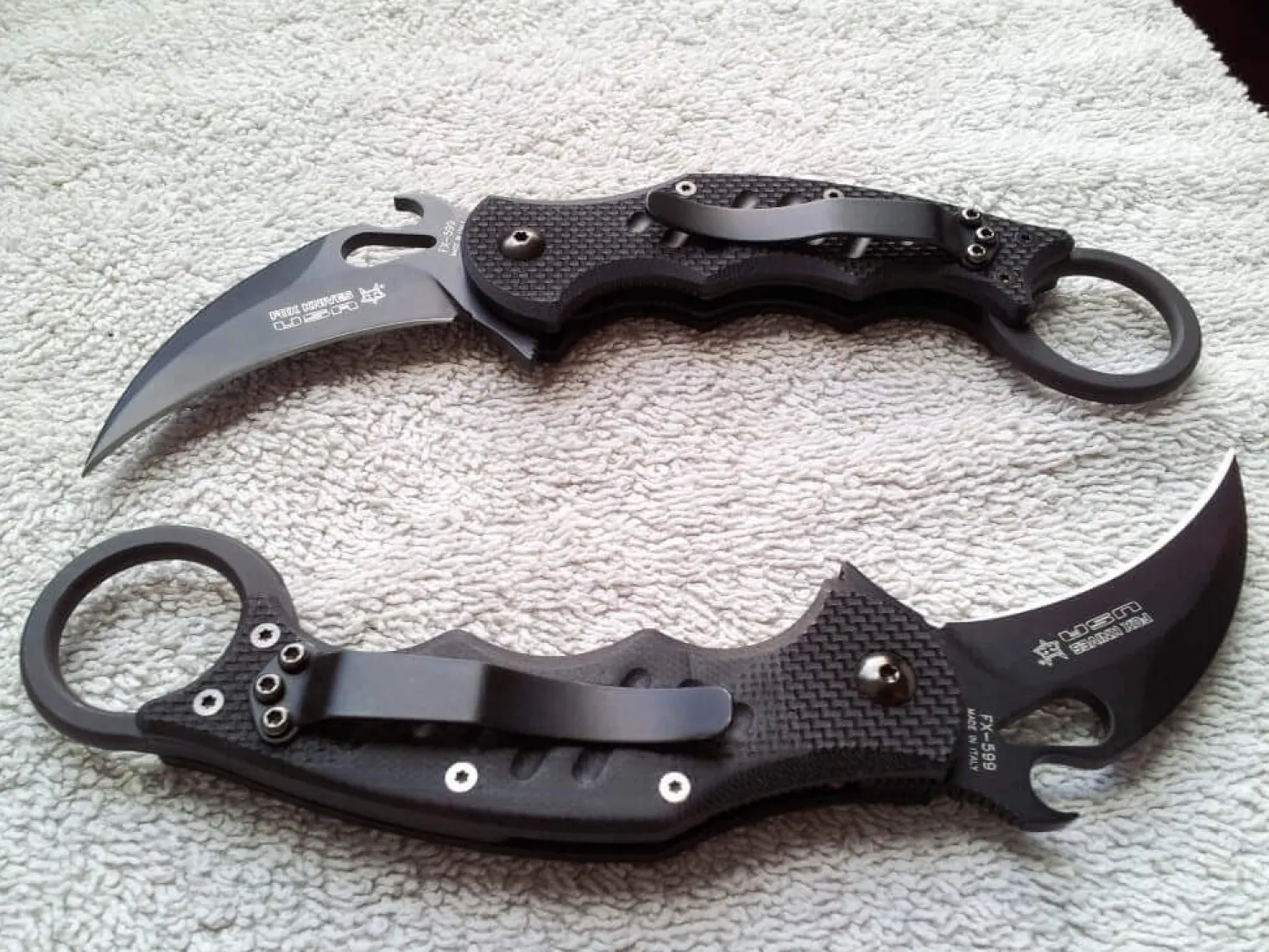 Couteau pliant FOX Military FX.479 Karambit manche G10 noir 11.5cm