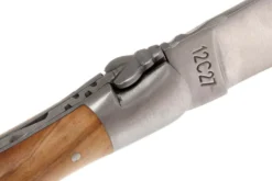 Couteau pliant Laguiole en Aubrac en olivier manche 12cm