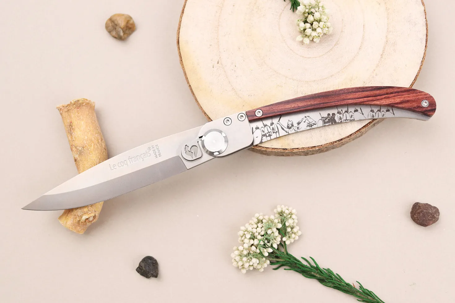 Couteau pliant Le Coq Français Vercingétorix artisanal manche bois de violette 11,5cm + étui
