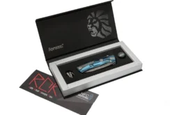 Couteau pliant LionSteel ROK damas manche titanium bleu 11cm