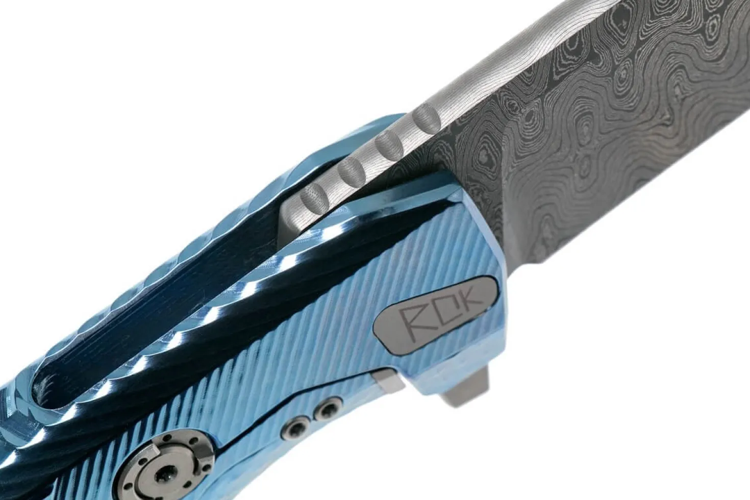 Couteau pliant LionSteel ROK damas manche titanium bleu 11cm