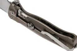 Couteau pliant LionSteel SR22 manche titanium 10cm pic brise-vitre