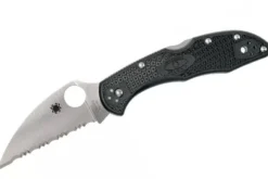 Couteau pliant Spyderco Delica 4 à dents C11FSWCBK manche en nylon/fibres de verre noir 10,8cm