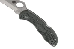 Couteau pliant Spyderco Delica 4 C11PSFG vert feuillage en nylon/fibre de verre 10,8cm