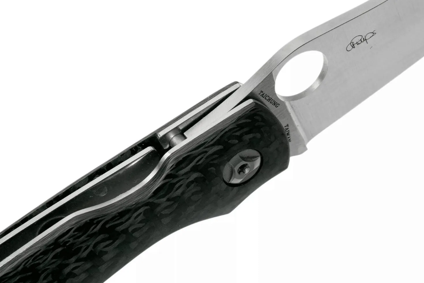 Couteau pliant Spyderco Kapara C241CFP manche en fibre de carbone noir 11,9cm